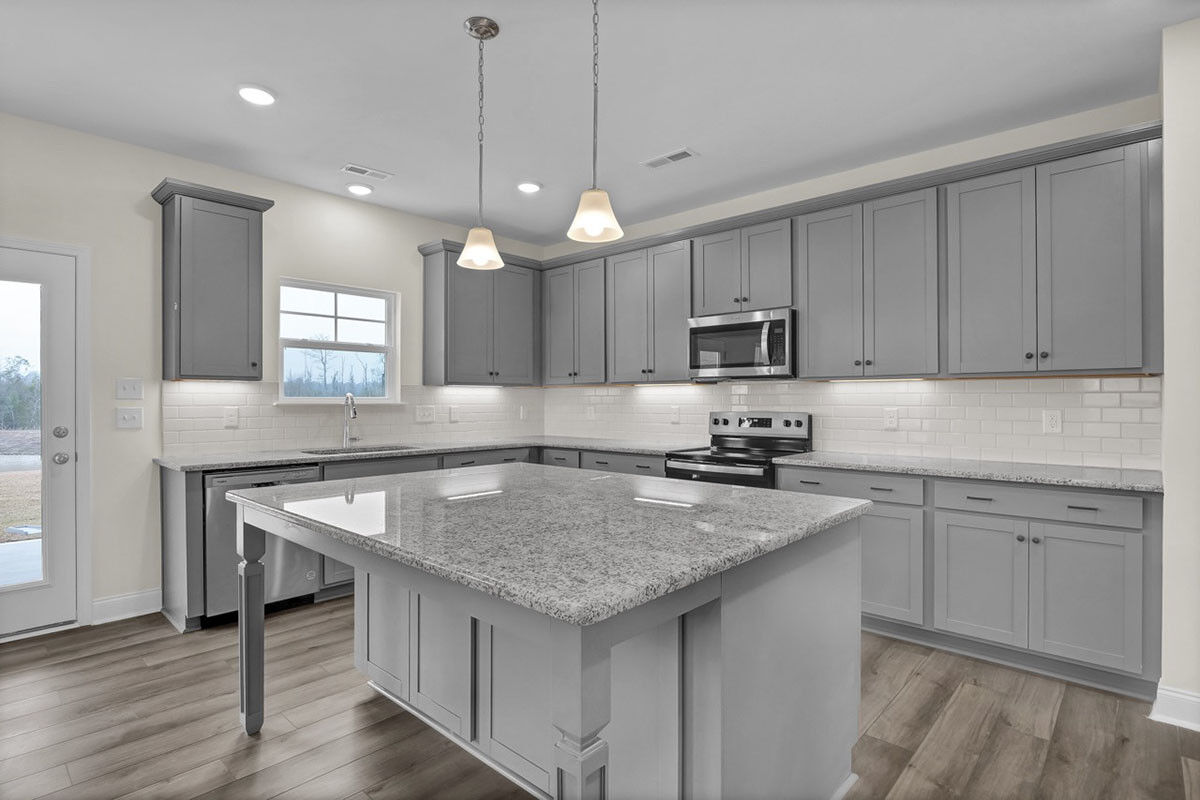 https://assets.windsorhomes.us/img/BMW_lot26_Cameron_847_Red_Sky_Dr_kitchen.jpeg