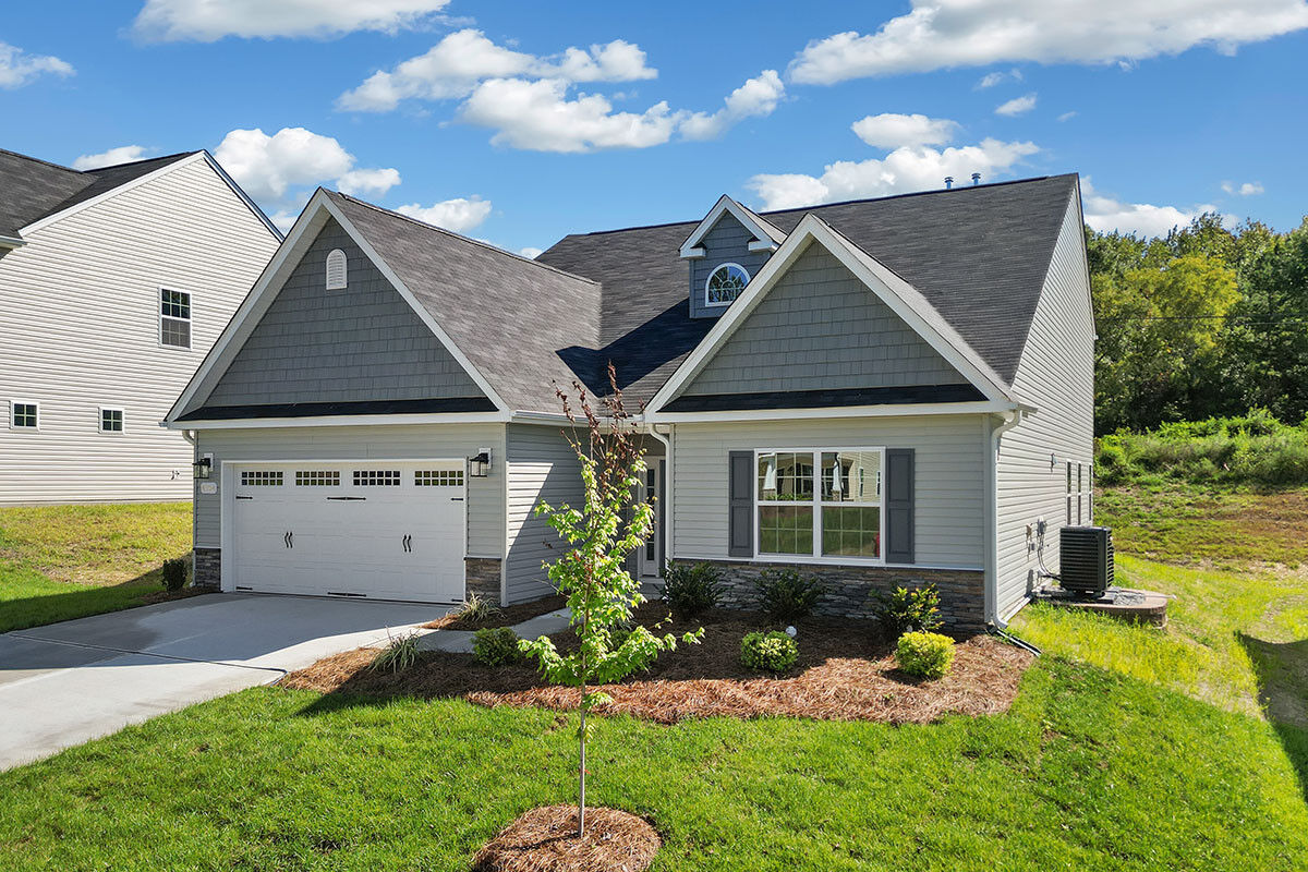 https://assets.windsorhomes.us/img/CCK_lot75_Cotswold_elvE_4094_Stallion_St_exterior_front_side.jpg