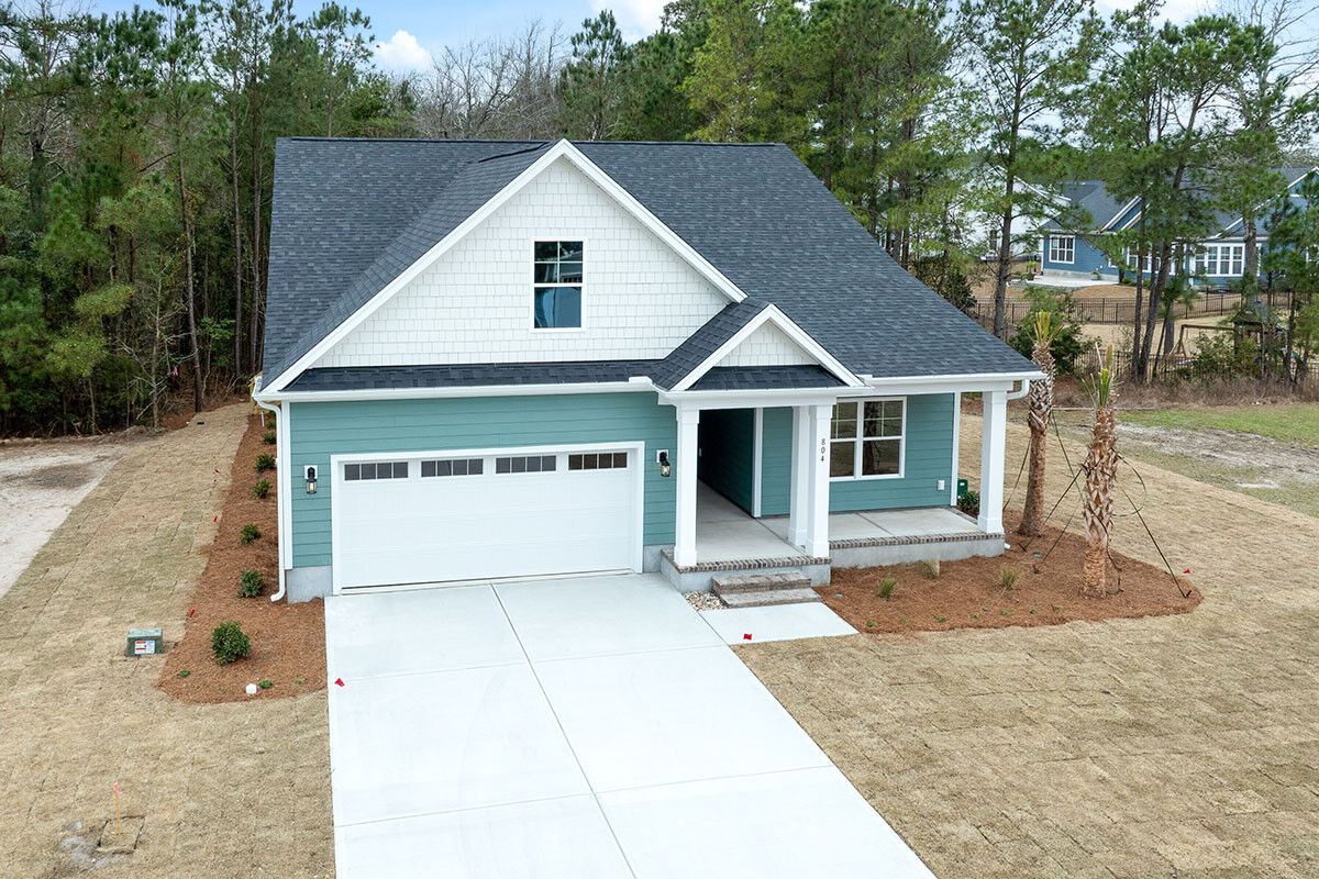 https://assets.windsorhomes.us/img/SH_lot631_Pinehurst_elvC_804_sweetgrass_St_exterior_front.jpg