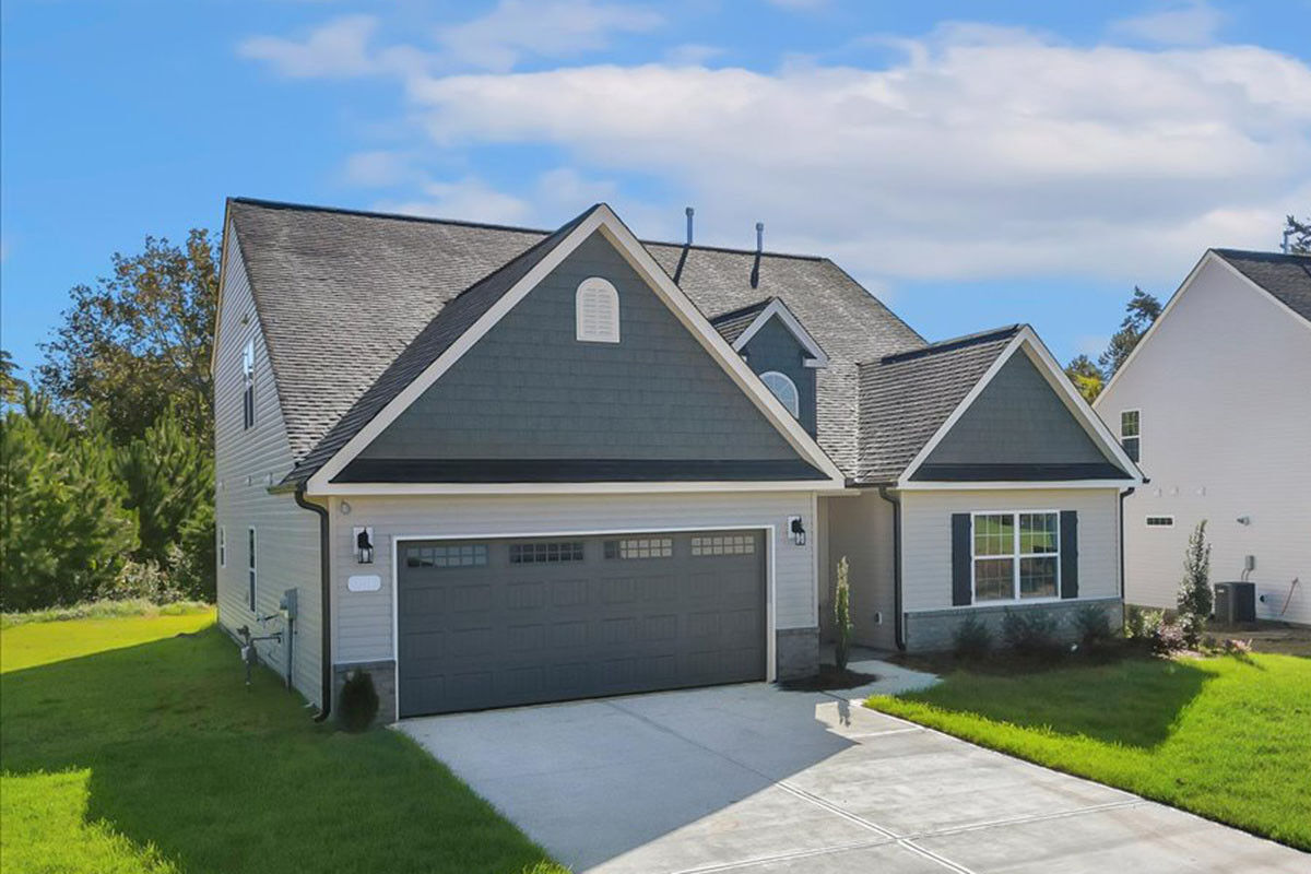 https://assets.windsorhomes.us/img/VR_lot5_Cotswold_E_1802_Parham_Drive_exterior_Side.jpg